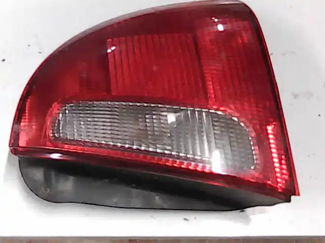 Népszerű ROVER 420 Jobb hátsó lámpa bontott alkatrész