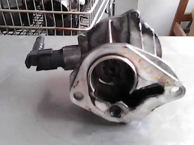 RENAULT CLIO 01-06 Vákuumpumpa bontott alkatrész Újdonság