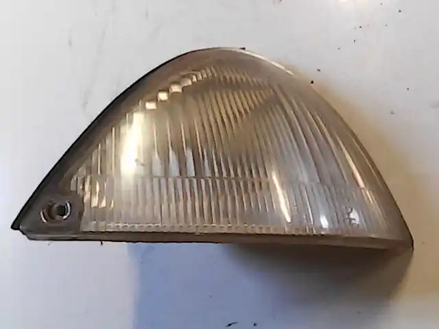SUZUKI SWIFT 89-96 Jobb helyzetjelző bontott alkatrész Biztonságos fizetés
