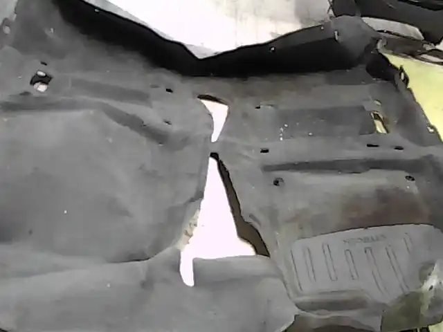 Olcsó CITROEN C5 -04.09 Padlószőnyeg bontott alkatrész