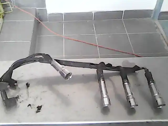 VW POLO III. 94-99 Gyertyakábel bontott alkatrész Alacsony ár