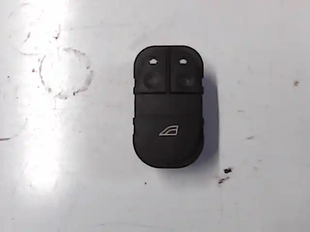 Kedvezményes ár FORD MONDEO 93-96 Bal első ablakemelő kapcsoló bontott alkatrész