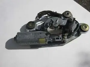 Vásárlói kedvenc FORD MONDEO 93-96 Ablaktörlő motor hátsó bontott alkatrész