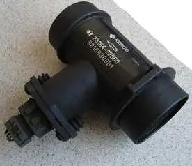 Expressz kézbesítés HYUNDAI ACCENT 97-00 Légtömegmérő bontott alkatrész