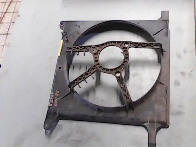 DAEWOO RACER Hűtőventilátor keret bontott alkatrész Olcsó