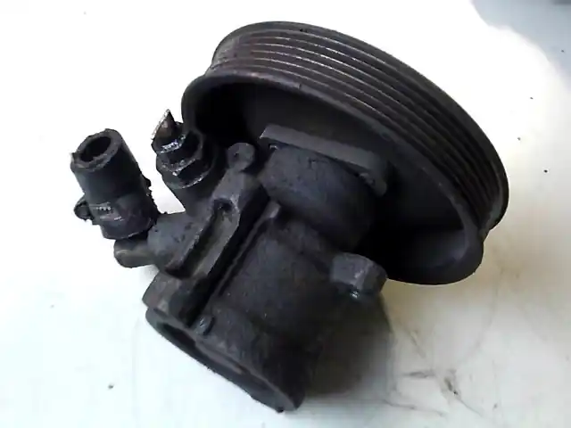 Gyors kiszállítás FORD ESCORT 90-95 Kormány szervó szivattyú hidraulikus bontott alkatrész